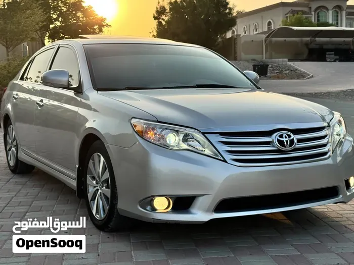 Toyota Avalon 2011 photo 2
