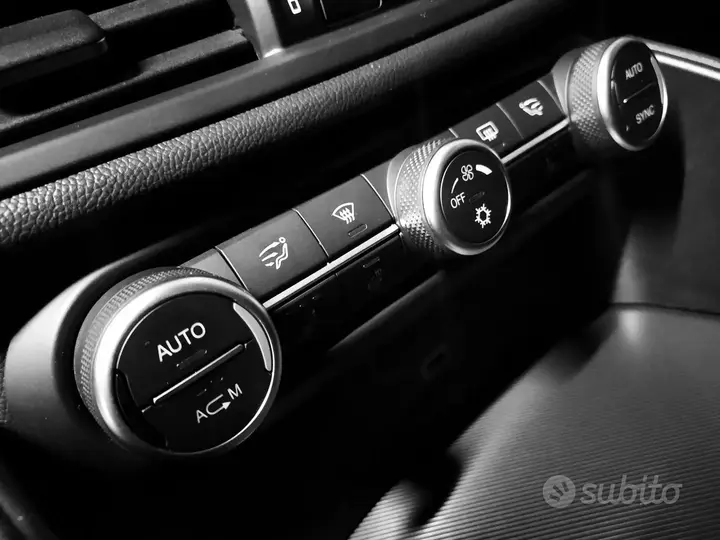 Alfa Romeo Giulia 2018 photo 5