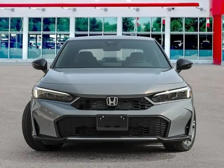 Honda Civic 2026 photo 2