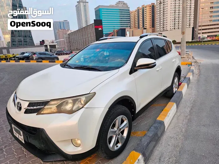 Toyota Rav4 2014 photo 2