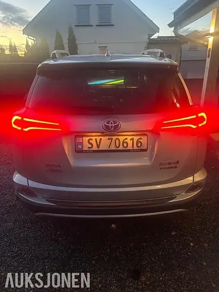 Toyota Rav4 2016 photo 5