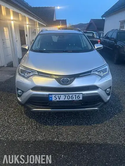 Toyota Rav4 2016 photo 2