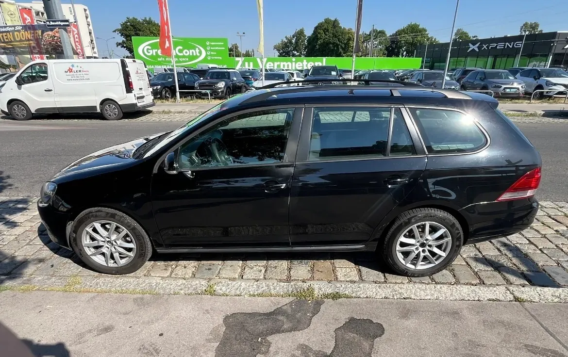 Volkswagen Golf 2012 photo 3