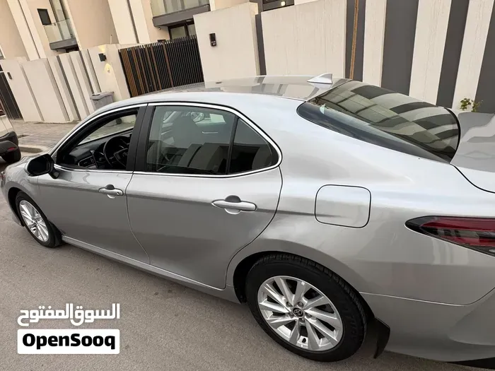 Toyota Camry 2024 photo 3