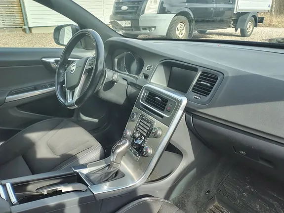 Volvo V60 2014 photo 5