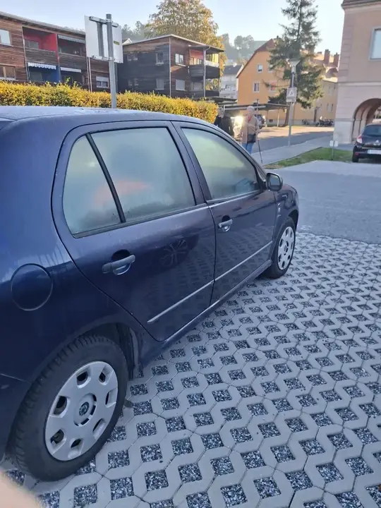 Skoda Fabia 2000 photo 2