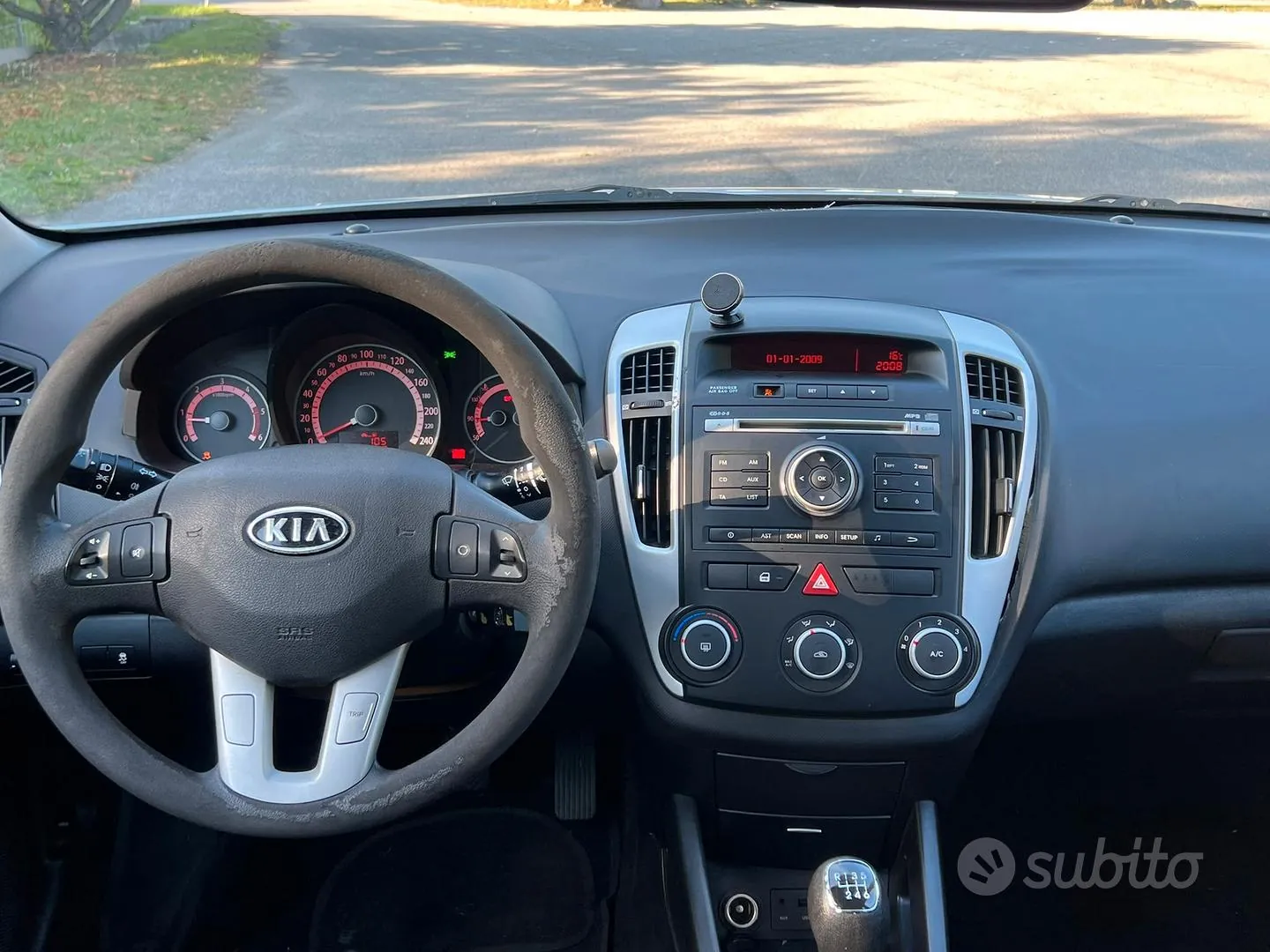 Kia Ceed 2010 photo 5