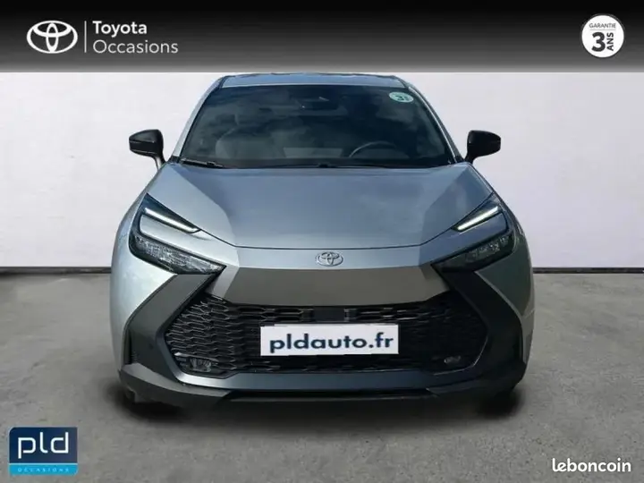 Toyota C-Hr 2025 photo 2