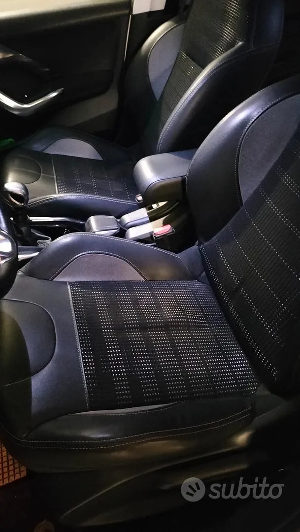 Peugeot 2008 2013 photo 3