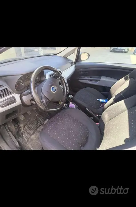 Fiat Grande Punto 2006 photo 4