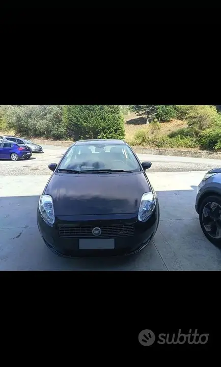 Fiat Grande Punto 2006 photo 2