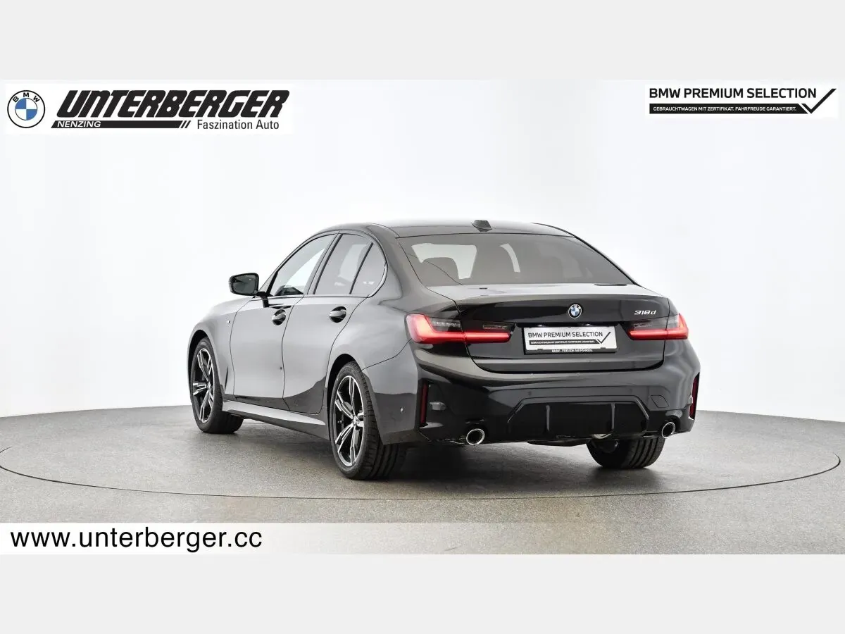 BMW 3 Series 2024 photo 2