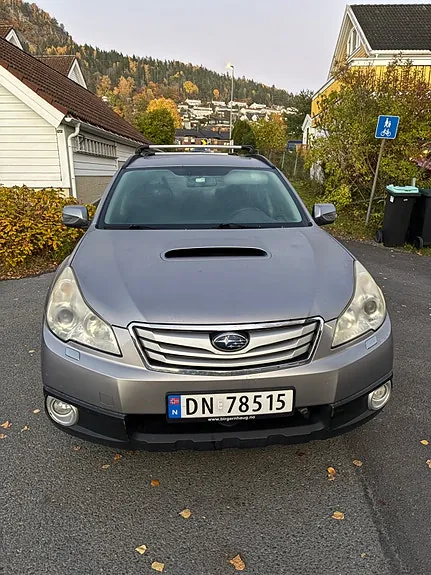 Subaru Outback 2011 photo 3