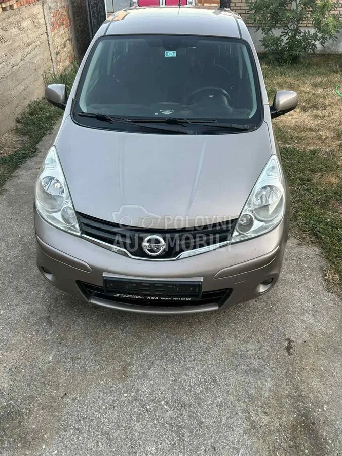 Nissan Note 2010 photo 3