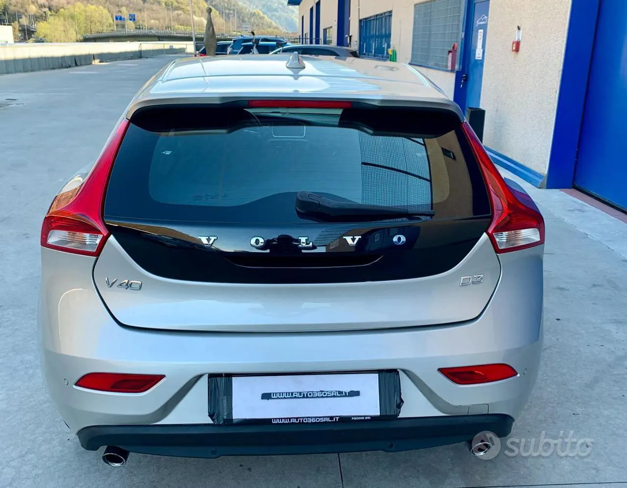 Volvo V40 2017 photo 3