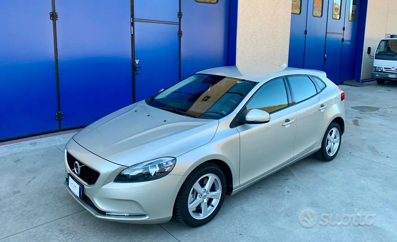 Volvo V40 2017 photo 5