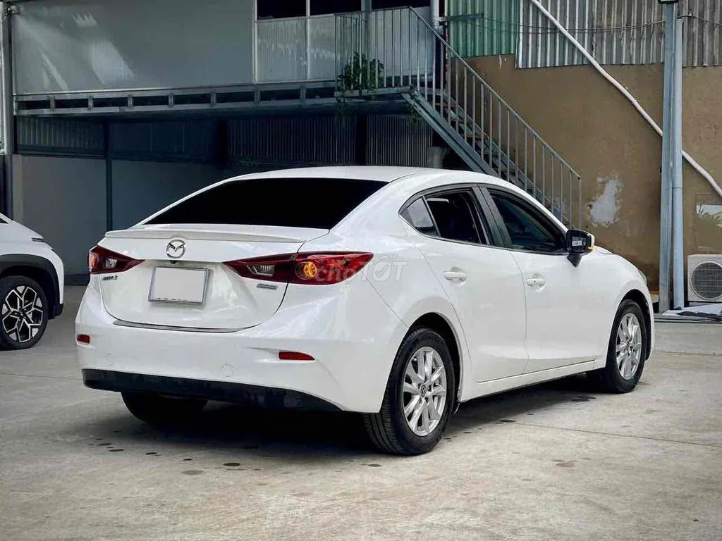 Mazda 3 2020 photo 2
