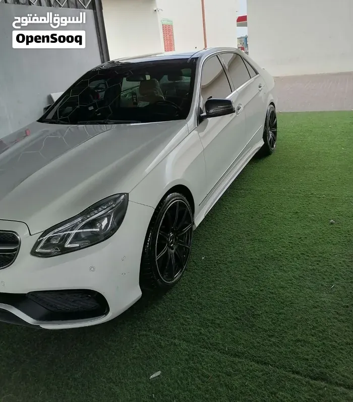 Mercedes-Benz E300