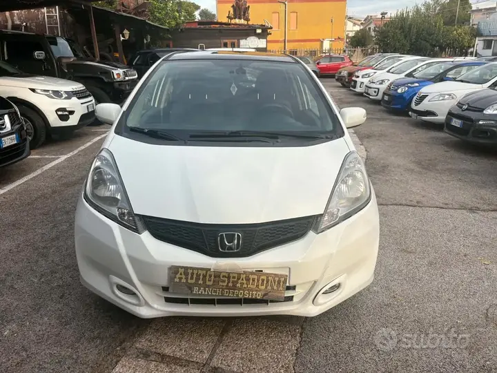Honda Jazz 2012 photo 2