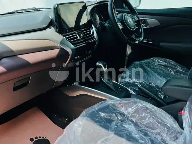 Toyota Urban Cruiser 2026 photo 4