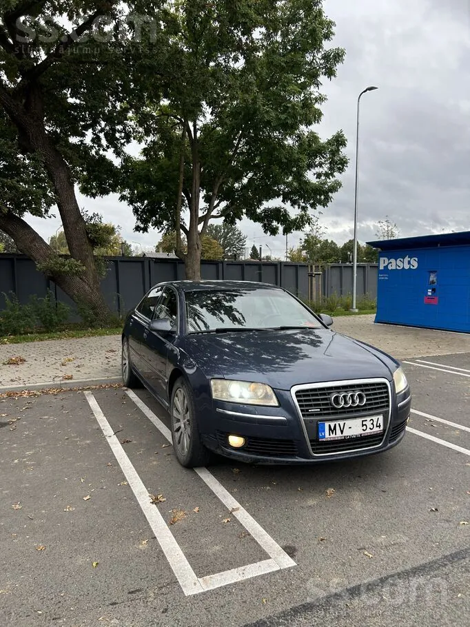 Audi A8 2006 photo 2