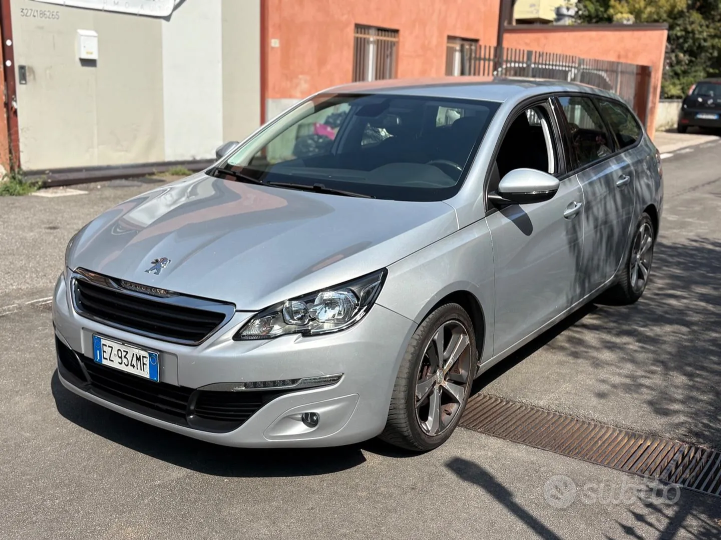 Peugeot 308 2015 photo 3