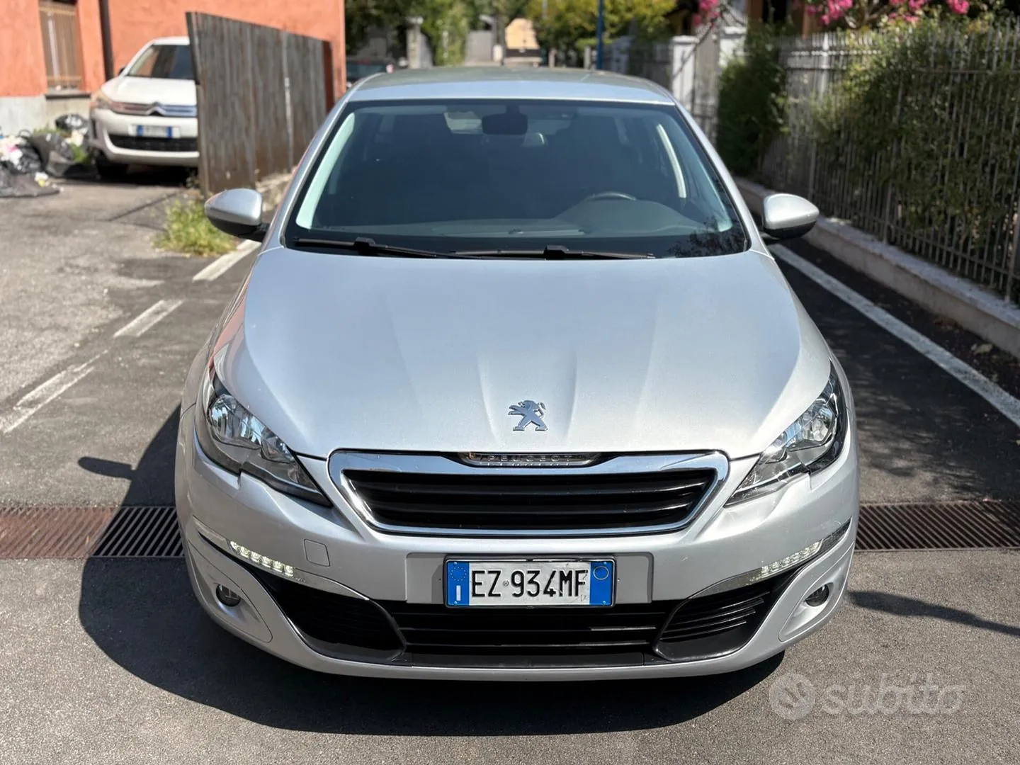 Peugeot 308 2015 photo 4