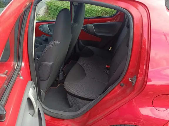 Toyota Aygo 2010 photo 4