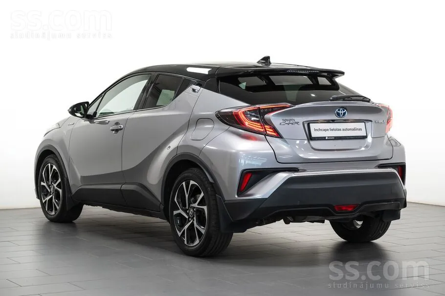 Toyota C-Hr 2017 photo 3