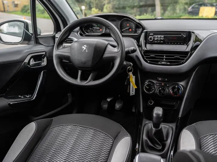 Peugeot 2008 2015 photo 2