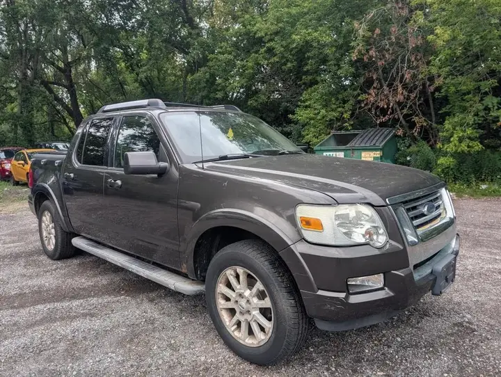 Ford Explorer Sport Trac