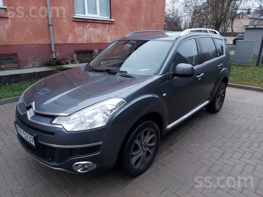 Citroen C-Crosser