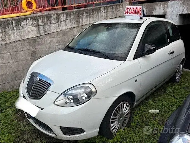 Lancia Ypsilon 2011 photo 3