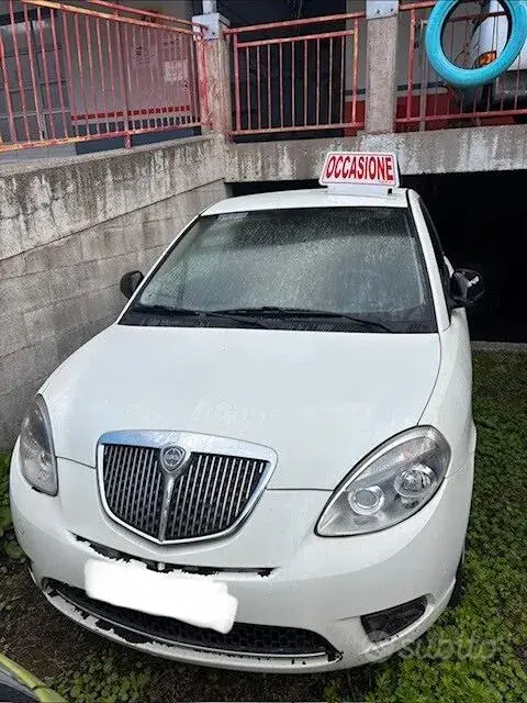 Lancia Ypsilon 2011 photo 4