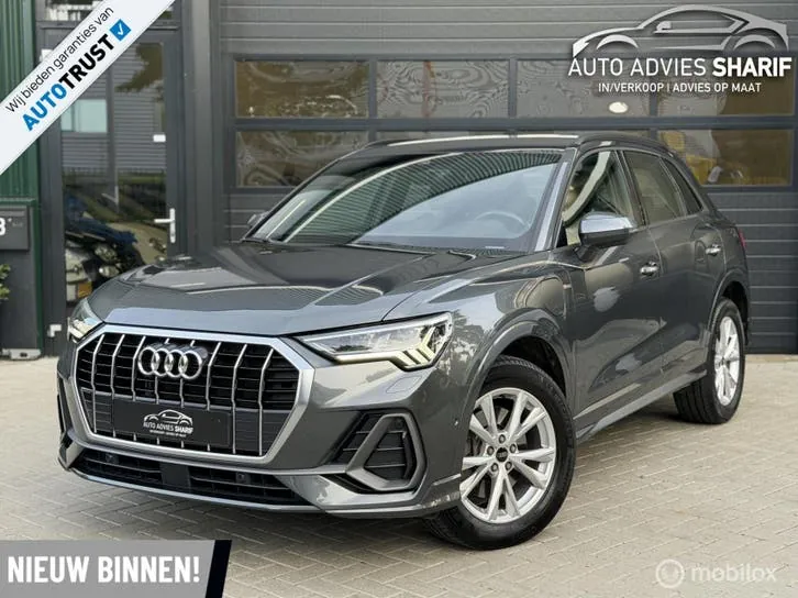 Audi Q3 2023 photo 2