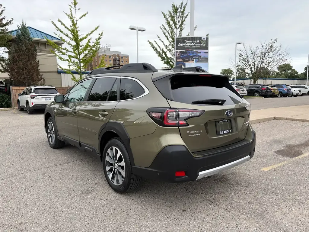Subaru Outback 2023 photo 3