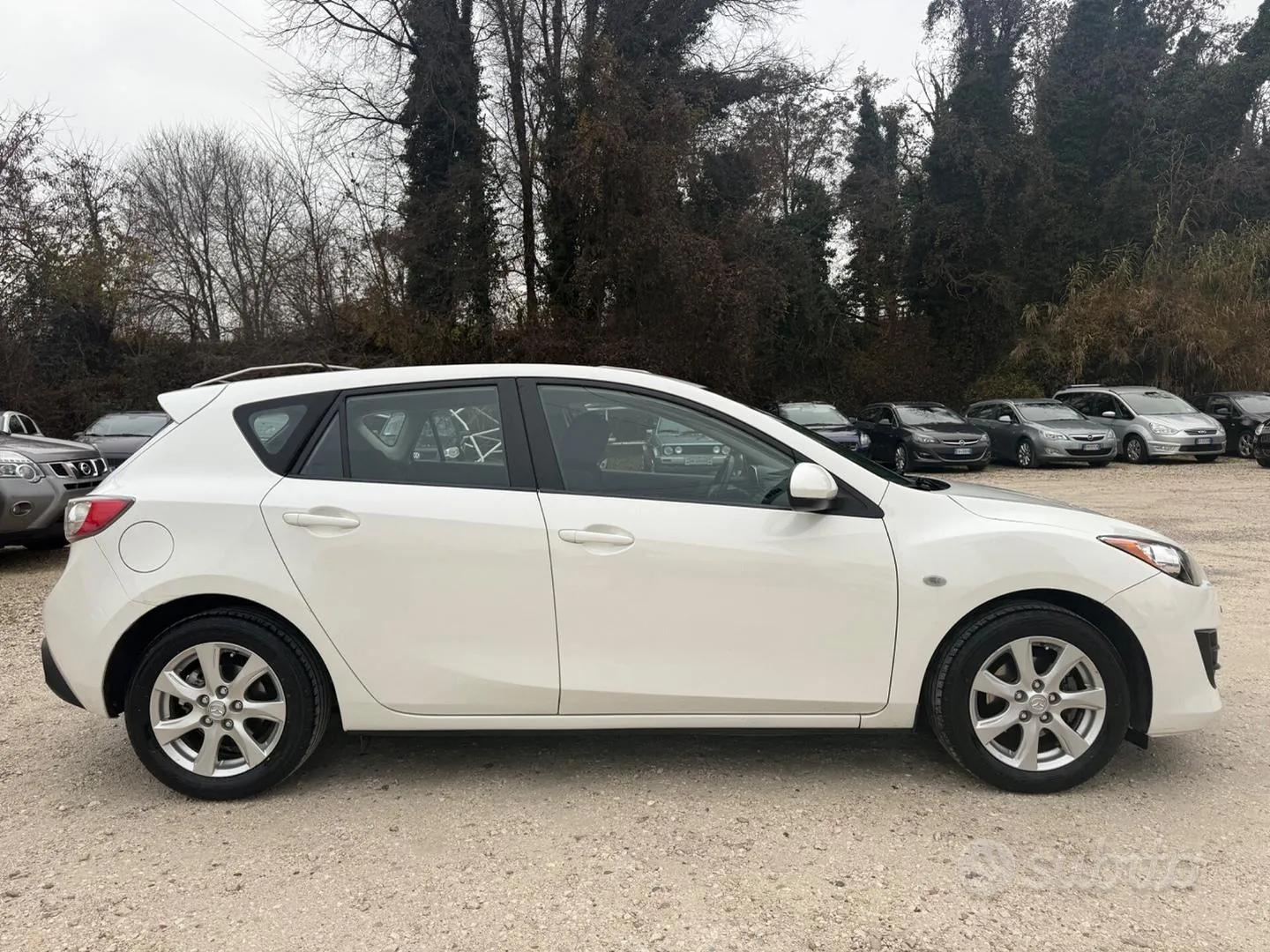 Mazda 3 2011 photo 5