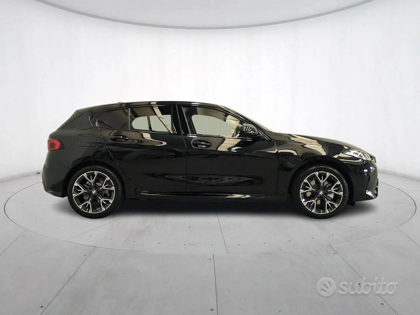 BMW 1 Series 2026 photo 4