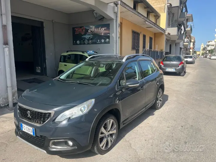 Peugeot 2008 2017 photo 3