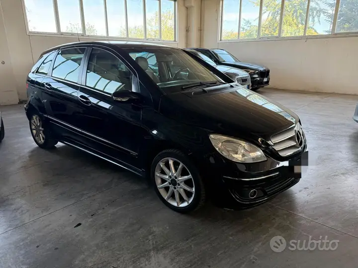 Mercedes-Benz B 2007 photo 2