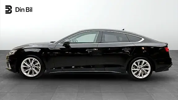 Audi A5 2022 photo 2