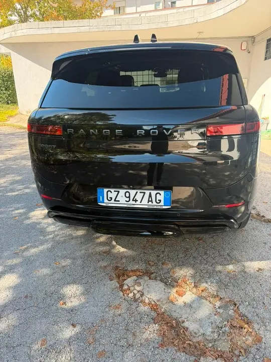 Land Rover Range Rover Sport 2025 photo 4