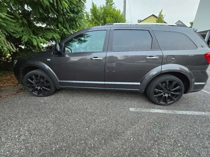 Fiat Freemont 2015 photo 2