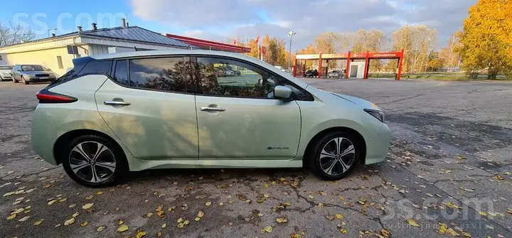 Nissan Leaf 2018 photo 3