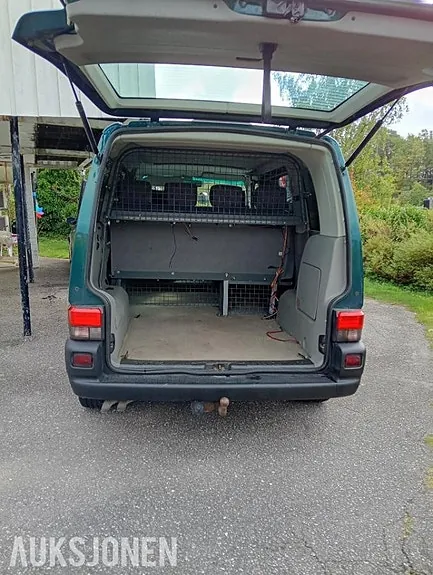 Volkswagen Caravelle 1998 photo 5
