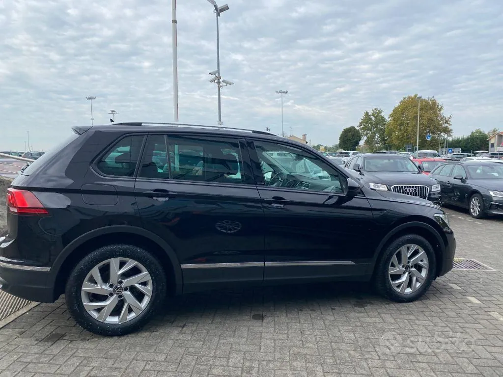Volkswagen Tiguan 2021 photo 3