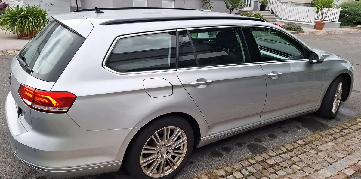 Volkswagen Passat 2015 photo 2