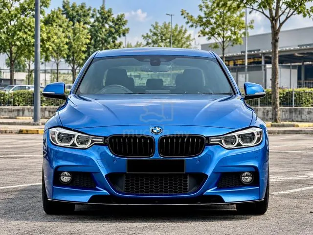 BMW 320I