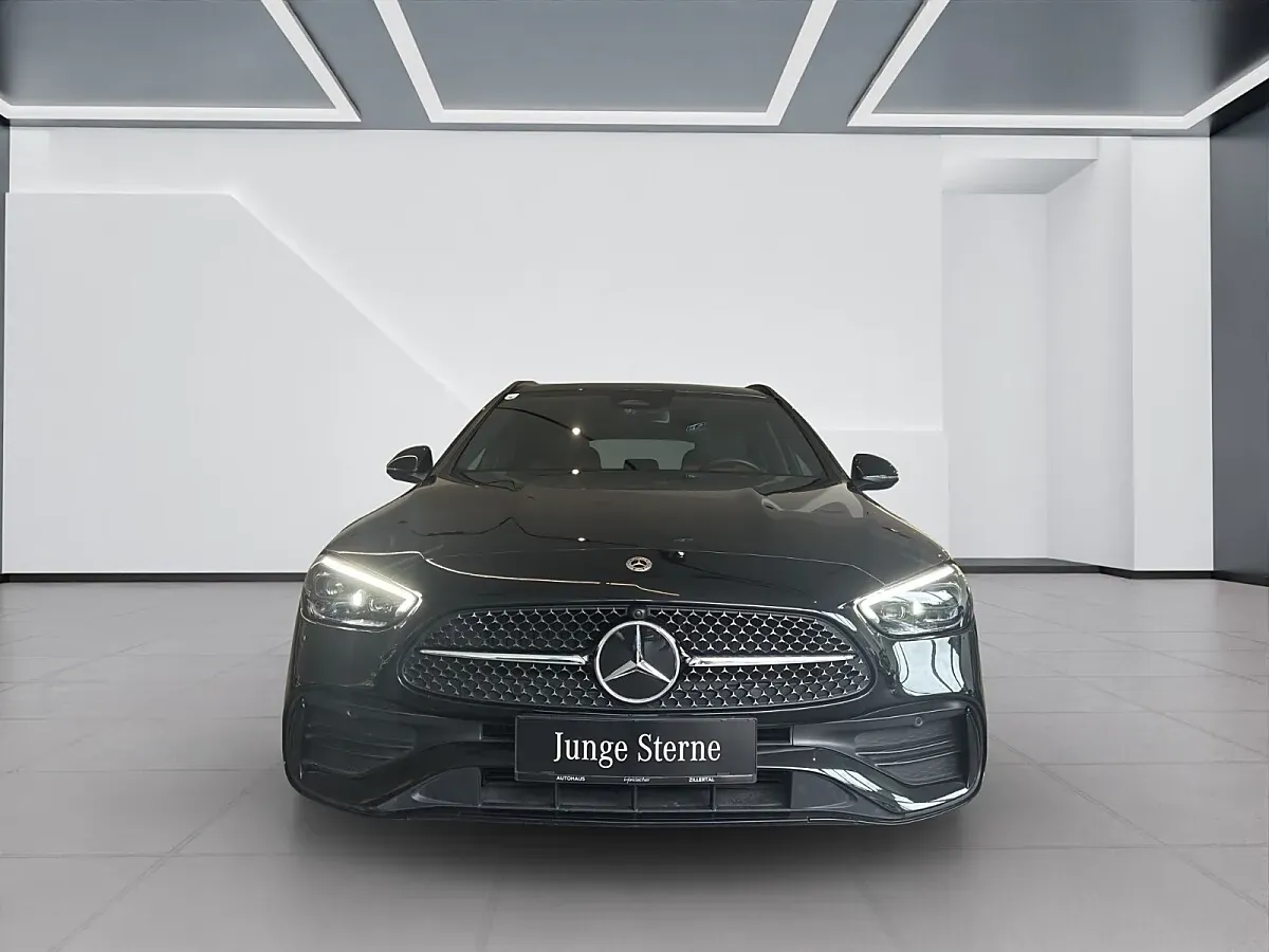 Mercedes-Benz C-Class 2022 photo 3