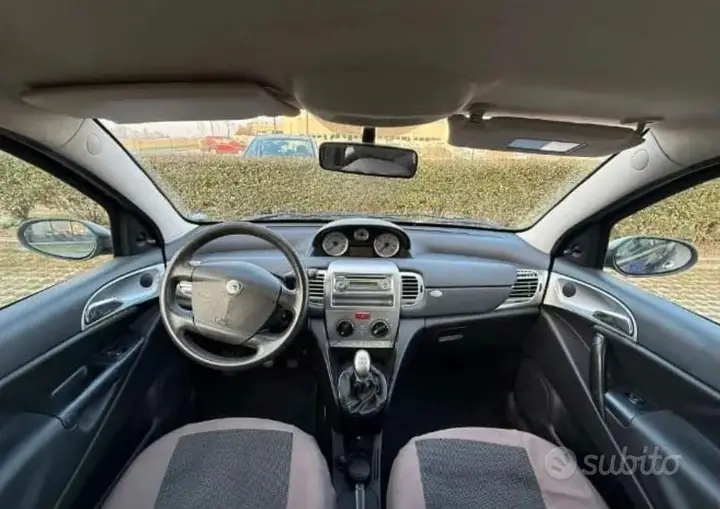 Lancia Ypsilon 2008 photo 2